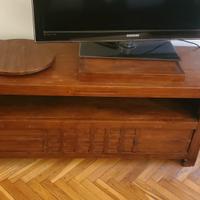 mobile TV in legno stile orientale