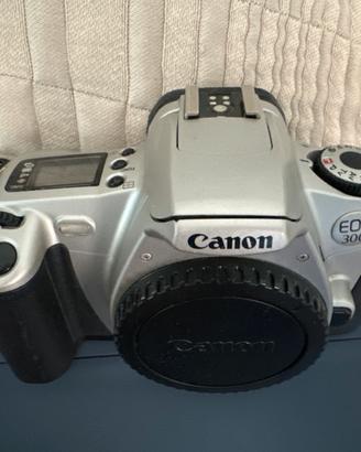 Canon Eos 300 reflex analogica