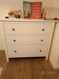 cassettiera HEMNES IKEA 