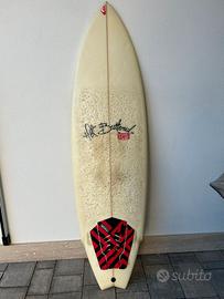 Surfboard Hot Buttered 5.10 quad australian