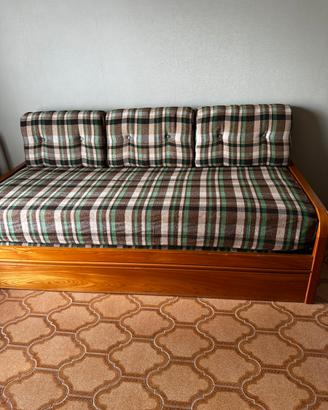 Divano letto vintage in legno stile scozzese