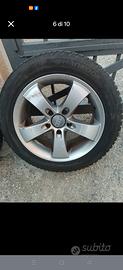 Gomme invernali tre picchi e fiocco di neve 