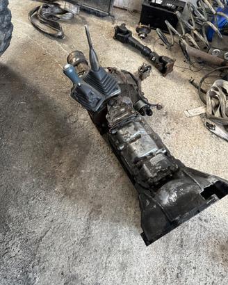 Mitsubishi Pajero l144