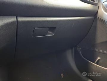 Cassetto portaoggetti HYUNDAI I30 del 2021