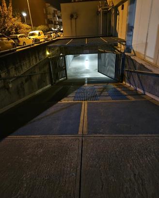 Posti auto con magazzino