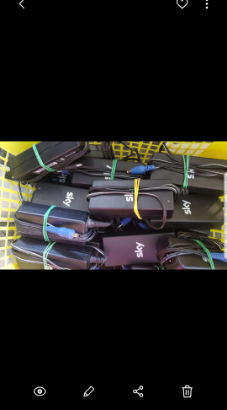 Alimentatori originali 12v x decoder più cavi hd