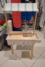 Carretto dei gelati in legno