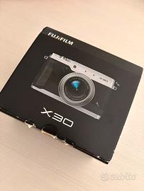 Fujufilm X30