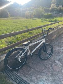 BMX gt bike