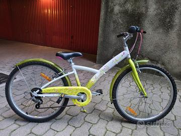 Bicicletta bambina Decathlon Btwin.