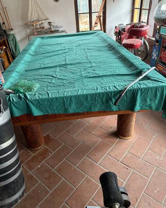 Tavolo da biliardo senza buche usato