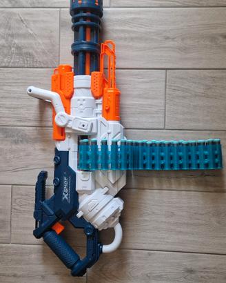 fucile minigun Nerf  come nuova