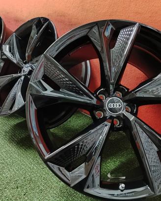 Cerchi Audi Q8 RS RS6 RS7 A8 E-TRON S 10.5x22 ET19