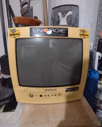 TV da colezione retro vintage non funzionante 