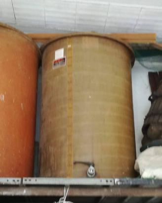 Cisterna contenitore 400 litri  vetroresina.