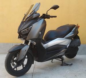Yamaha xmax 300 