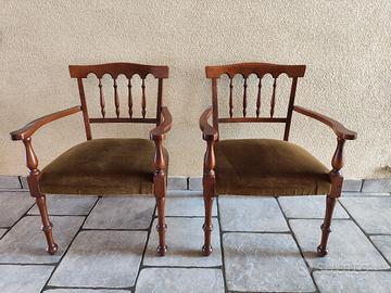 Sedie classiche in legno