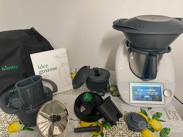 Bimby TM6 con affettatutto e spiralizer