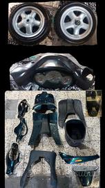 Vari ricambi Vespa 125 2001/Majesty 125 1998/2002
