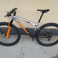 TREK SUPERCALIBER 9.8 XT / SOLO CONSEGNA  A MANO 