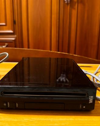 Nintendo wii+accessori extra (leggere descrizione)