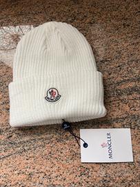 Moncler cappello