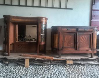 credenza antica con alzata