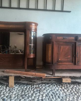 credenza antica con alzata