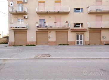 Locale 200 mq vari utilizzi