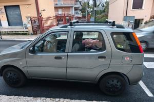 Subaru 4x4 Justy. a GPL. leggi bene 