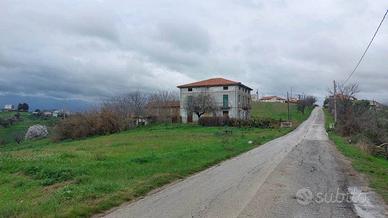Casa indipendente di 376 m² con più di 5 locali e 