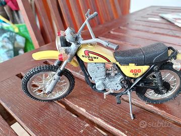 polistil  Suzuki 400