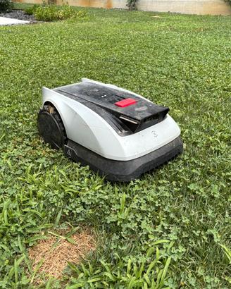 ECOVACS GOAT O1200 RTK Robot Tagliaerba