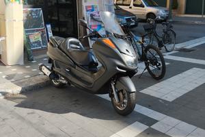 moto scooter Majestic Yamaha 250 cc