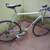 Bicicletta Tommasini dotata di cambio Shimano Dura