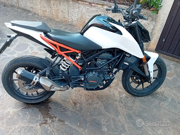 KTM Duke 125