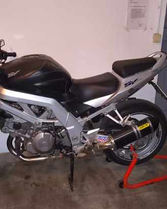 Suzuki SV 1000
