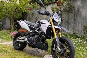 Aprilia Dorsoduro 750cc 92cv