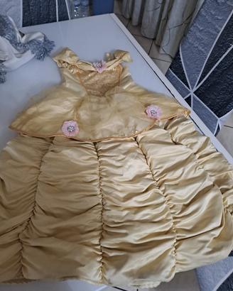 Vestito di Belle della Disney (5/6anni)