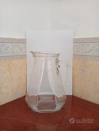 Caraffa esagonale in vetro vintage 