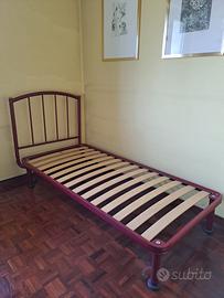 Letto singolo in ferro laccato opaco rosso