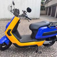 Scooter 50 NIU NQI