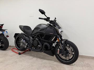 Ducati Diavel Carbon edizione finale