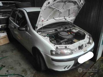 PER officina/rivenditore FIAT PUNTO 2002  79000 km