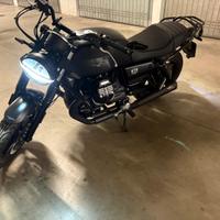 Moto guzzi v7. 850