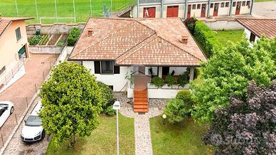 VILLA SINGOLA A TRENZANO