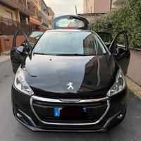 Peugeot 208 gpl 1.2 2017