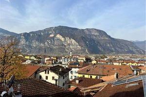 QUADRILOCALE IN CENTRO PAESE