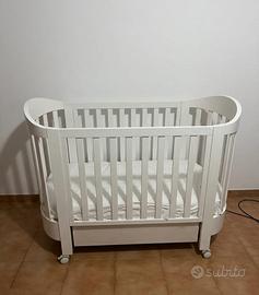 Lettino con le stecche per bambini