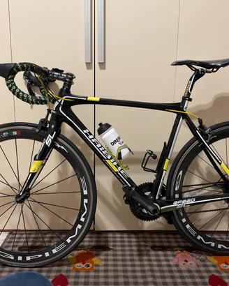 Bici da corsa in carbonio